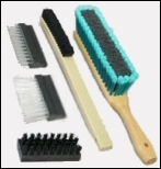 Staple Set Tufted Brushes 